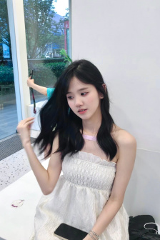 美女的坤坤